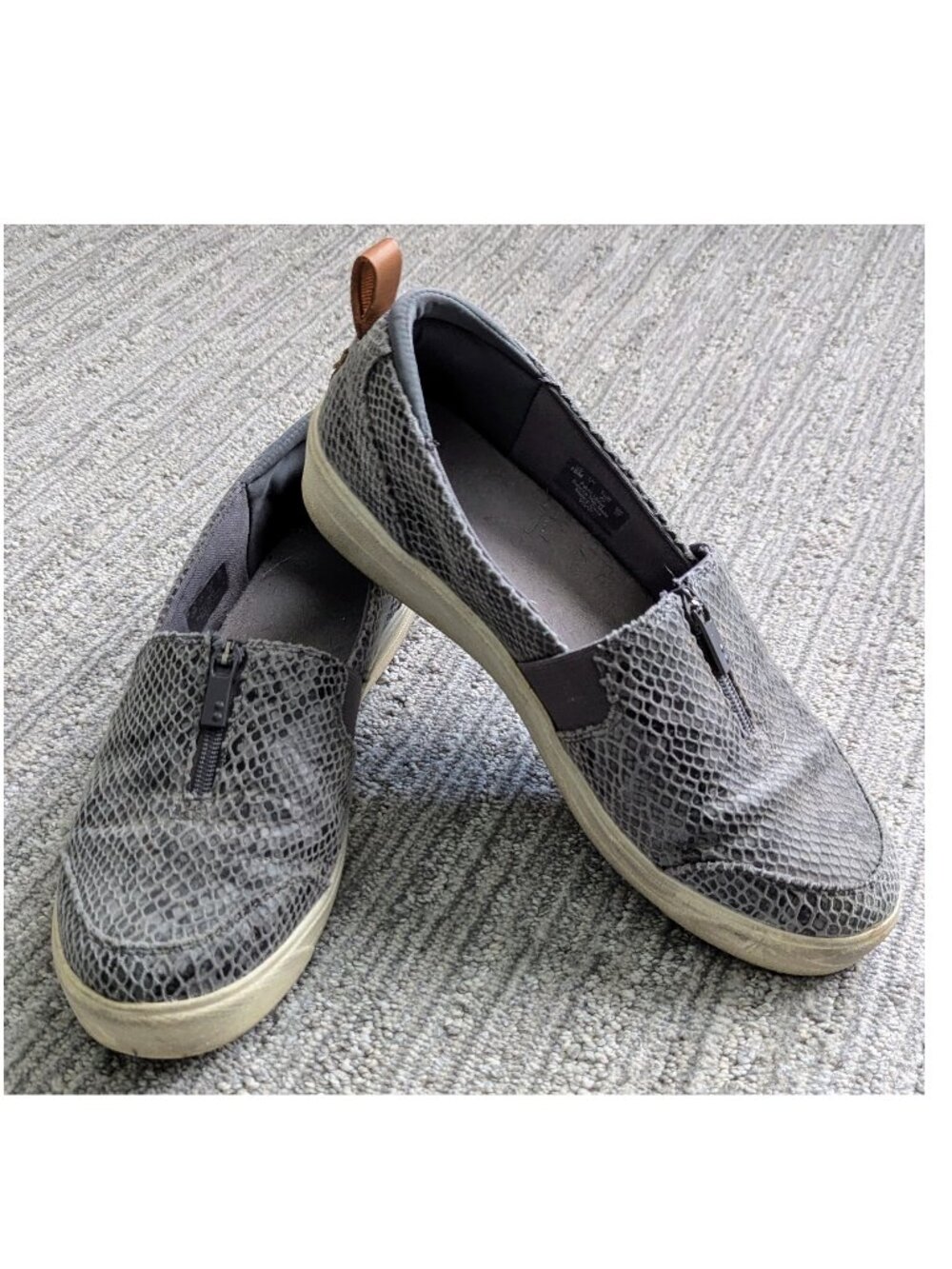 RYKA Vivvi Women's Gray Snakeskin Slip-on/Zipper Loafer/Sneaker Size 10